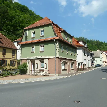Gruppenhaus - *